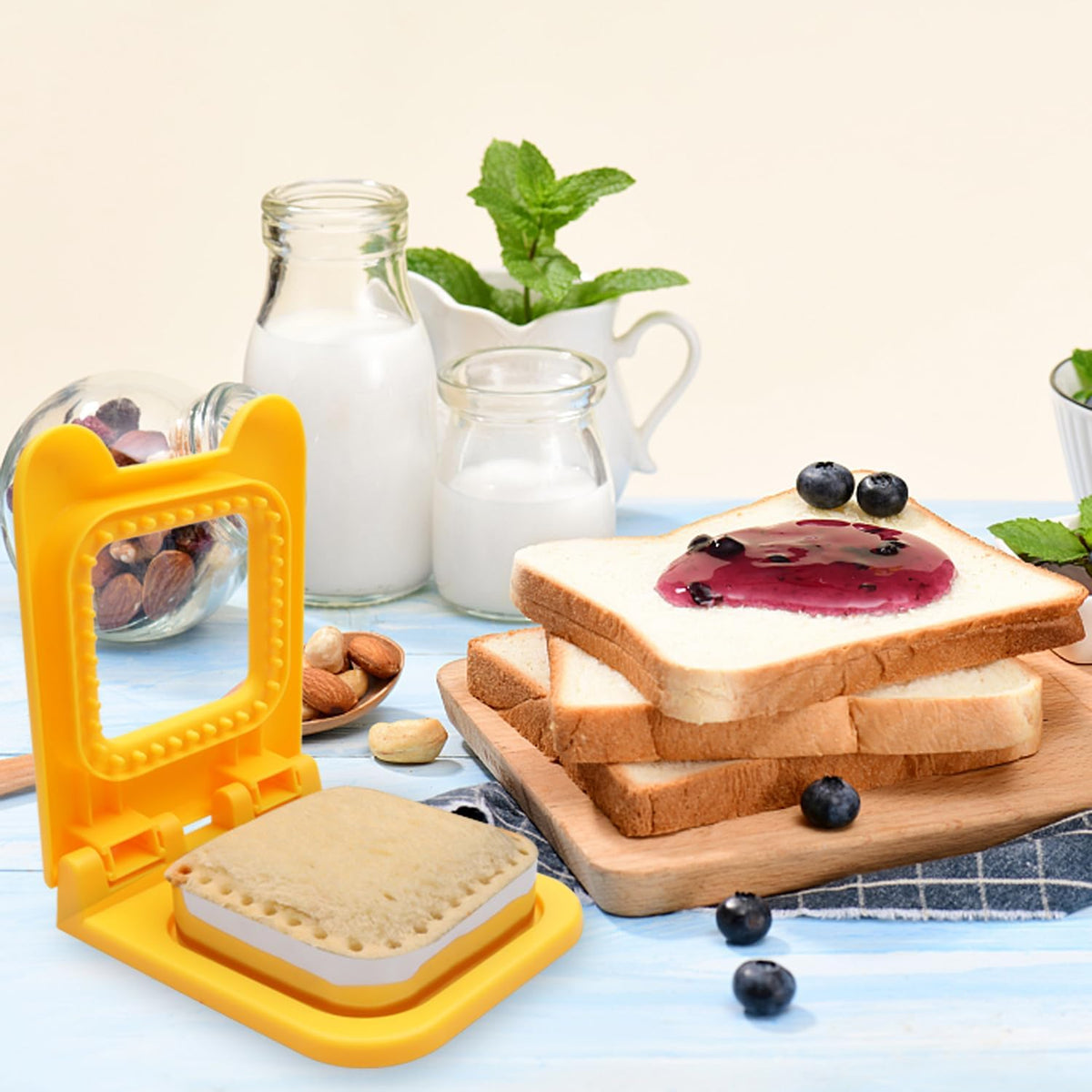 2pcs Sandwich Cutter and Sealer for Kids, 2Pcs Uncrustable Sandwich Maker and Decruster set,DIY Decruster Pocket Sandwiches, Great for Breakfast Sandwich Maker, Lunchbox and Bento Box – image 5