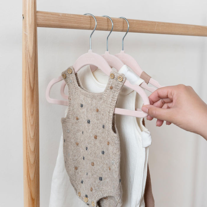 3 Sprouts Baby Hangers, Non-Slip Velvet Hangers, Kids Hangers - Pack of 15 - Pink