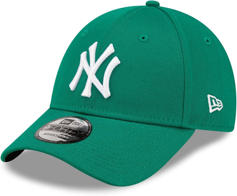 New York Yankees MLB League Essential Green 9Forty Adjustable Women's Cap - GREEN