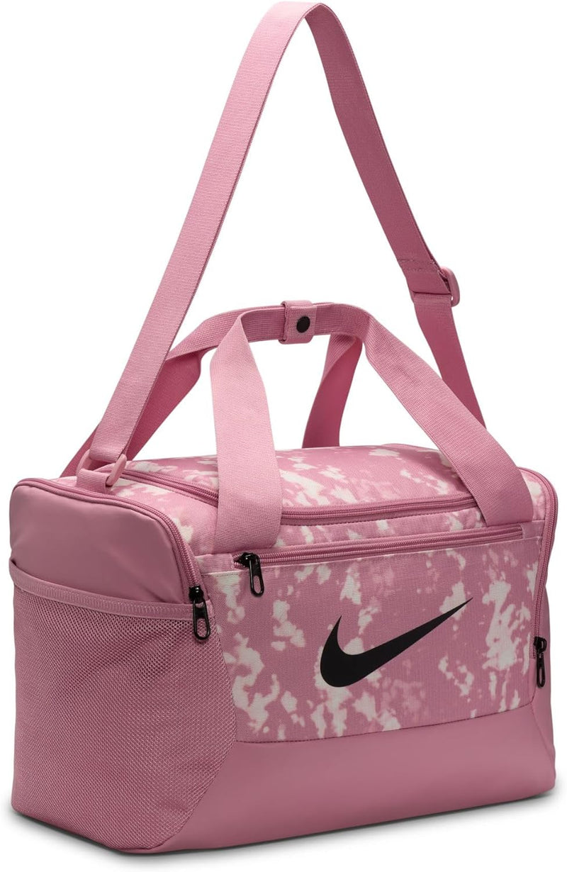 NIKE BRSLA XS - 9.5 AOP SP25 DUFFEL BAGS for UNISEX OneSize ELEMENTALPINKELEMENTALPINK(BLACK)