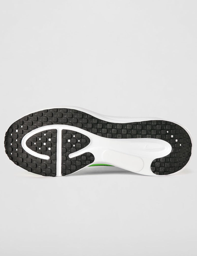 Nike Revolution 8 mens LACED SHOES