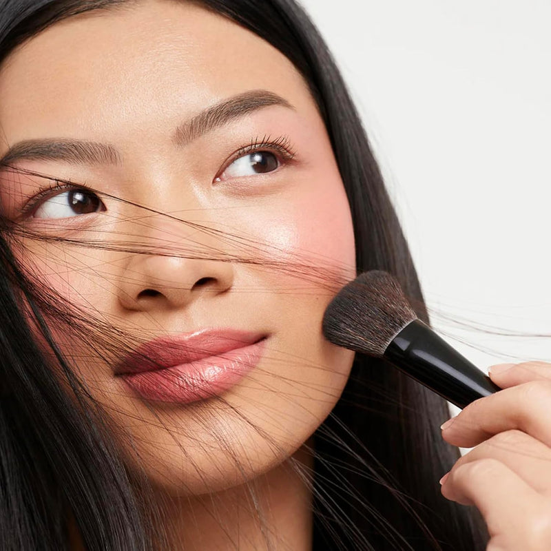 Saie The Base Brush - Ultra-Soft Foundation Brush for Liquid Makeup - Dense Complexion + Blending Brush with Cruelty-Free, Synthetic Bristles (1 Count)