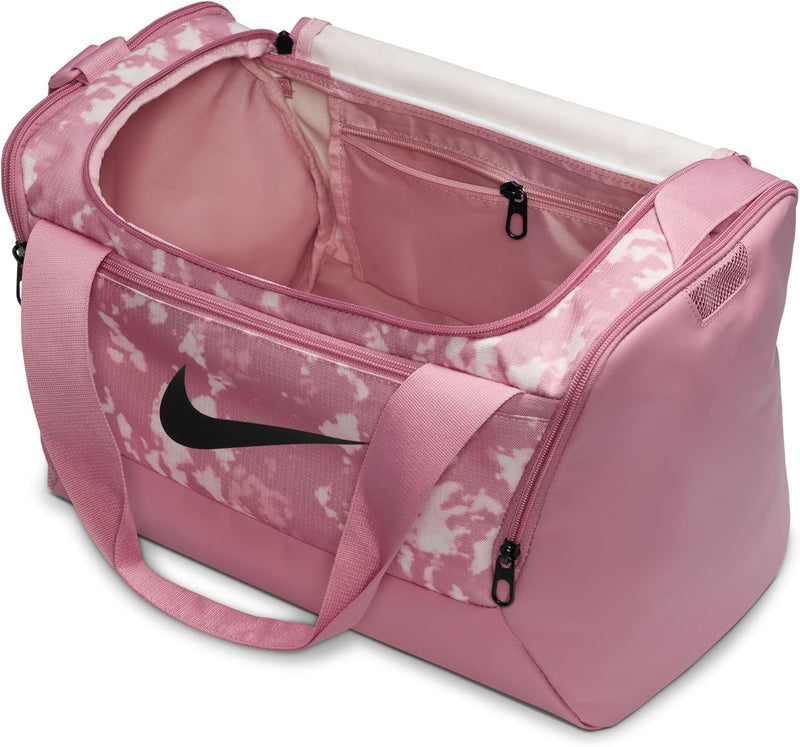 NIKE BRSLA XS - 9.5 AOP SP25 DUFFEL BAGS for UNISEX OneSize ELEMENTALPINKELEMENTALPINK(BLACK)