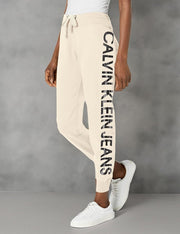 Women's Logo Cozy Fleece Jogger - Birch