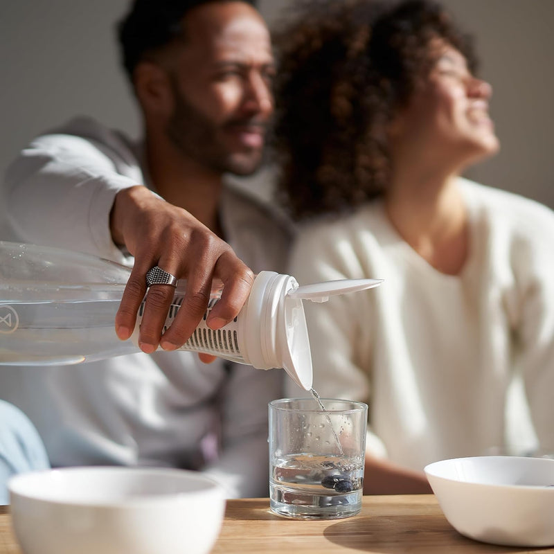 TAPP Water - PitcherPro Glass Filter Jug that Filters Limescale and 80+ Contaminants Jugs White 1.45 L of Filtered Water. TP-N101