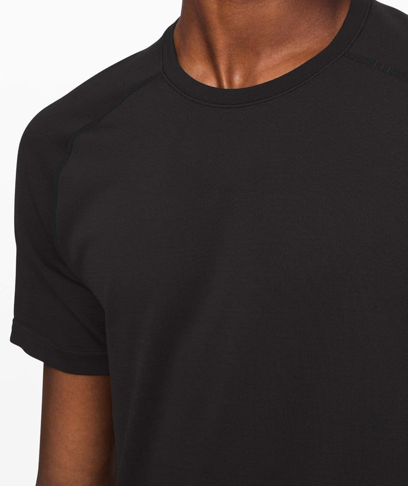 Lululemon Mens Metal Vent Tech Short Sleeve Shirt