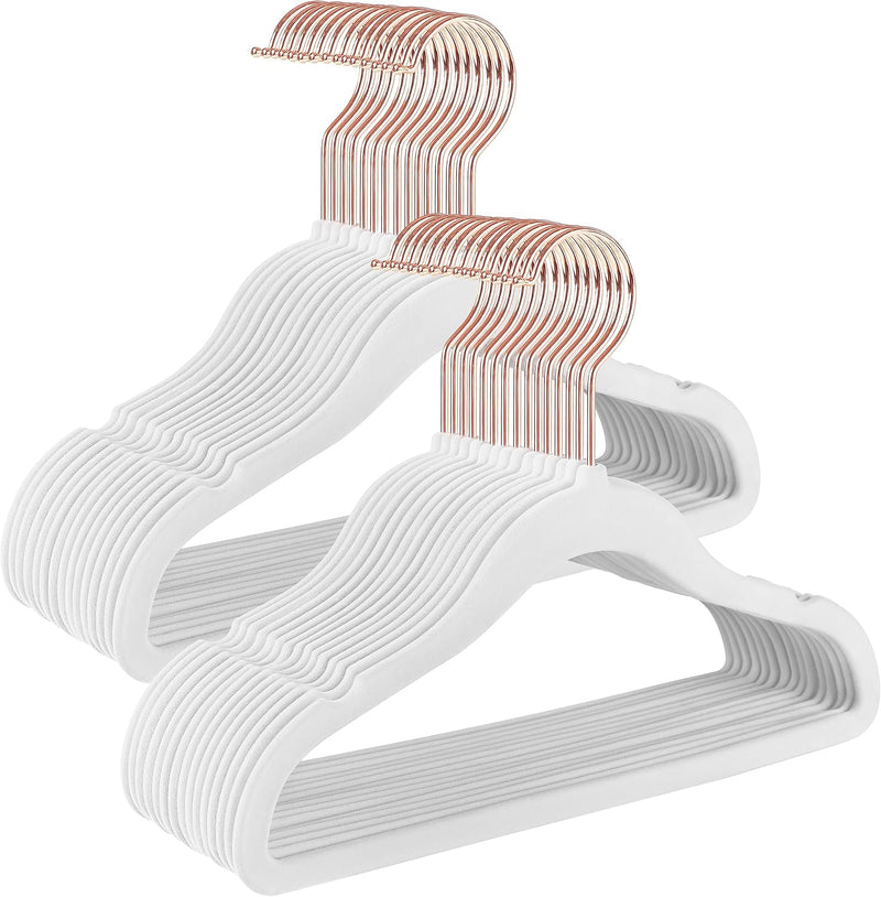 SONGMICS Baby Hangers, Pack of 50 kid’s Velvet Hangers with Rose Gold Hooks, Non-Slip Children’s Hangers for Clothes in Closet, Baby or Children's Coats, Light Pink CRF027P01