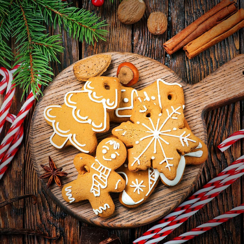 8 PCS Christmas Cookie Cutter Set, Holiday Cookie Molds Gingerbread Man Cookie Cutter, Stainless Steel Baking Cutter for DIY Baking with Snowflake Snowman Christmas Tree Reindeer Shapes and More