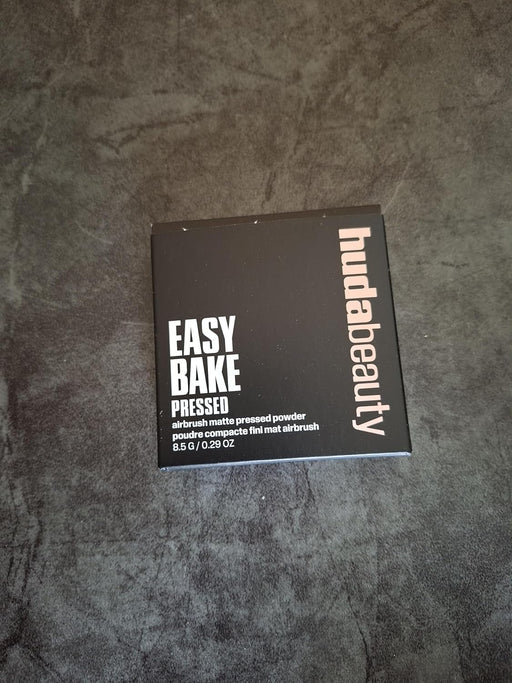 Huda Beauty Easy Bake & Snatch Pressed Setting Powder, Cupcake, 8.5g - Blondie 8.5 g (1er Pack)